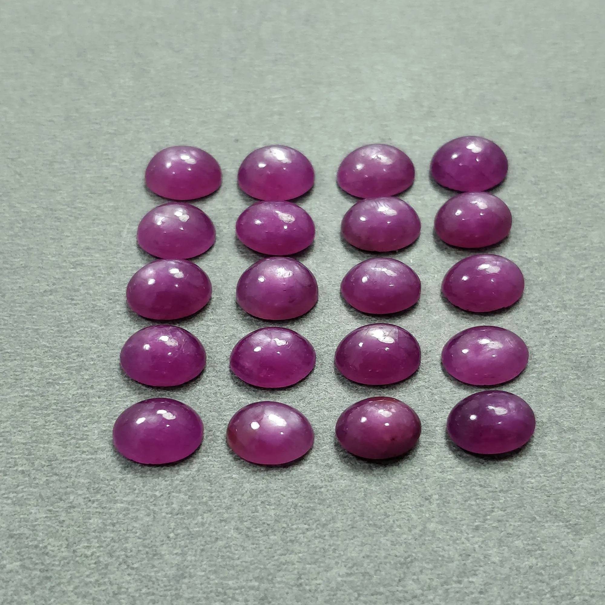 36.15cts Natural Untreated Raspberry Sheen PURPLE PINK SAPPHIRE Gemstone September Birthstone Oval Shape Cabochon 8*6mm*4h 20pcs Lot For Jewelry