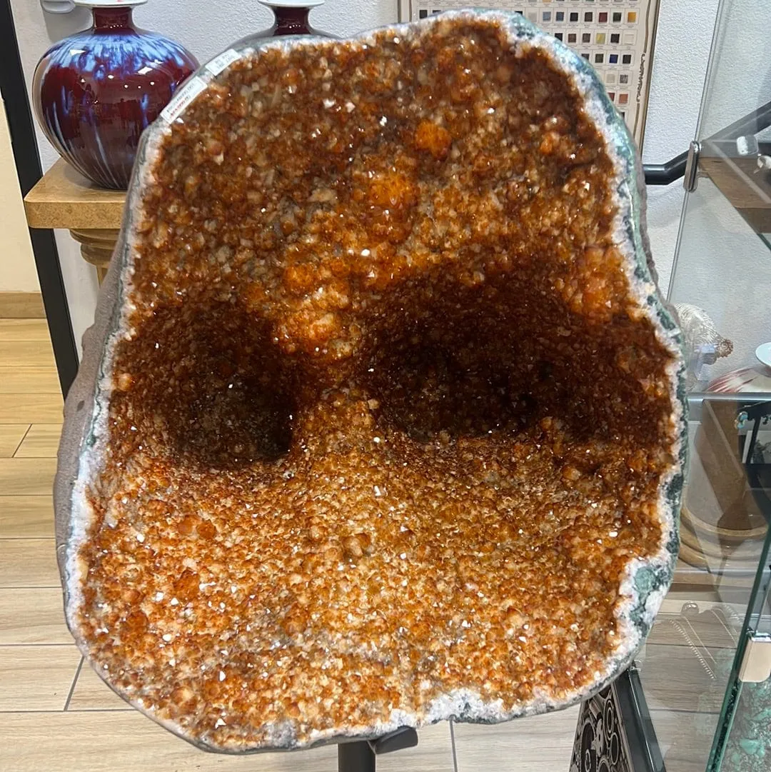 Citrine Geode - 83kg /183 LBS - Brazil