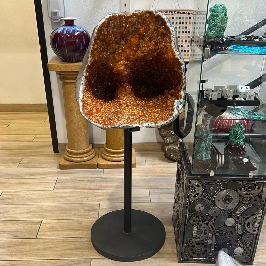 Citrine Geode - 83kg /183 LBS - Brazil