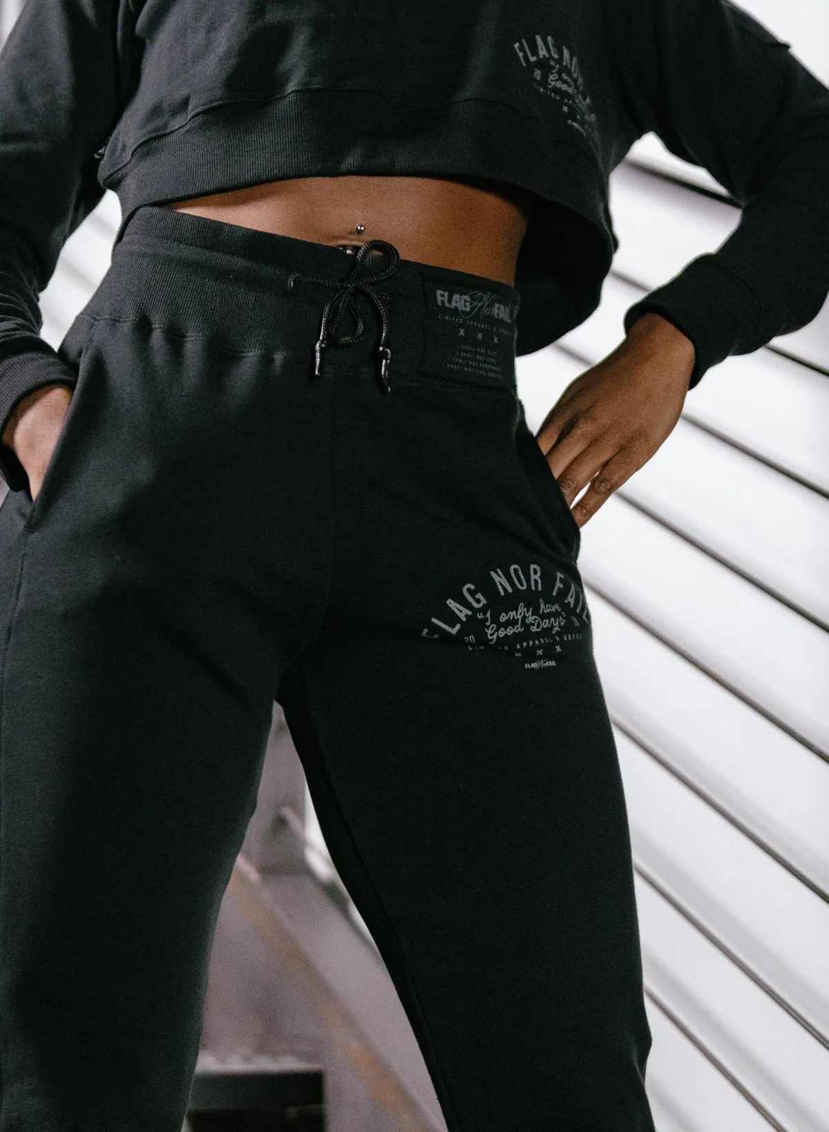 GOOD DAYS JOGGERS - BLACK