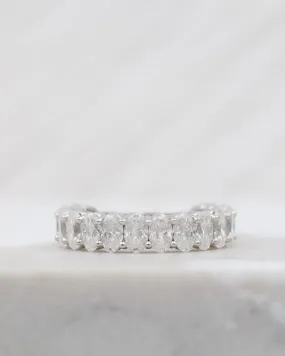 Oval cut Half eternity band