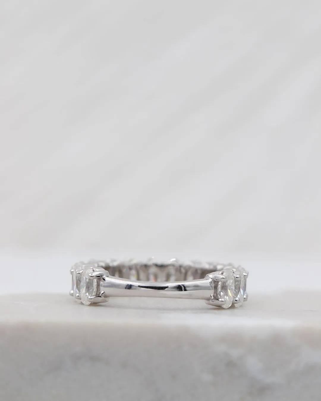 Oval cut Half eternity band