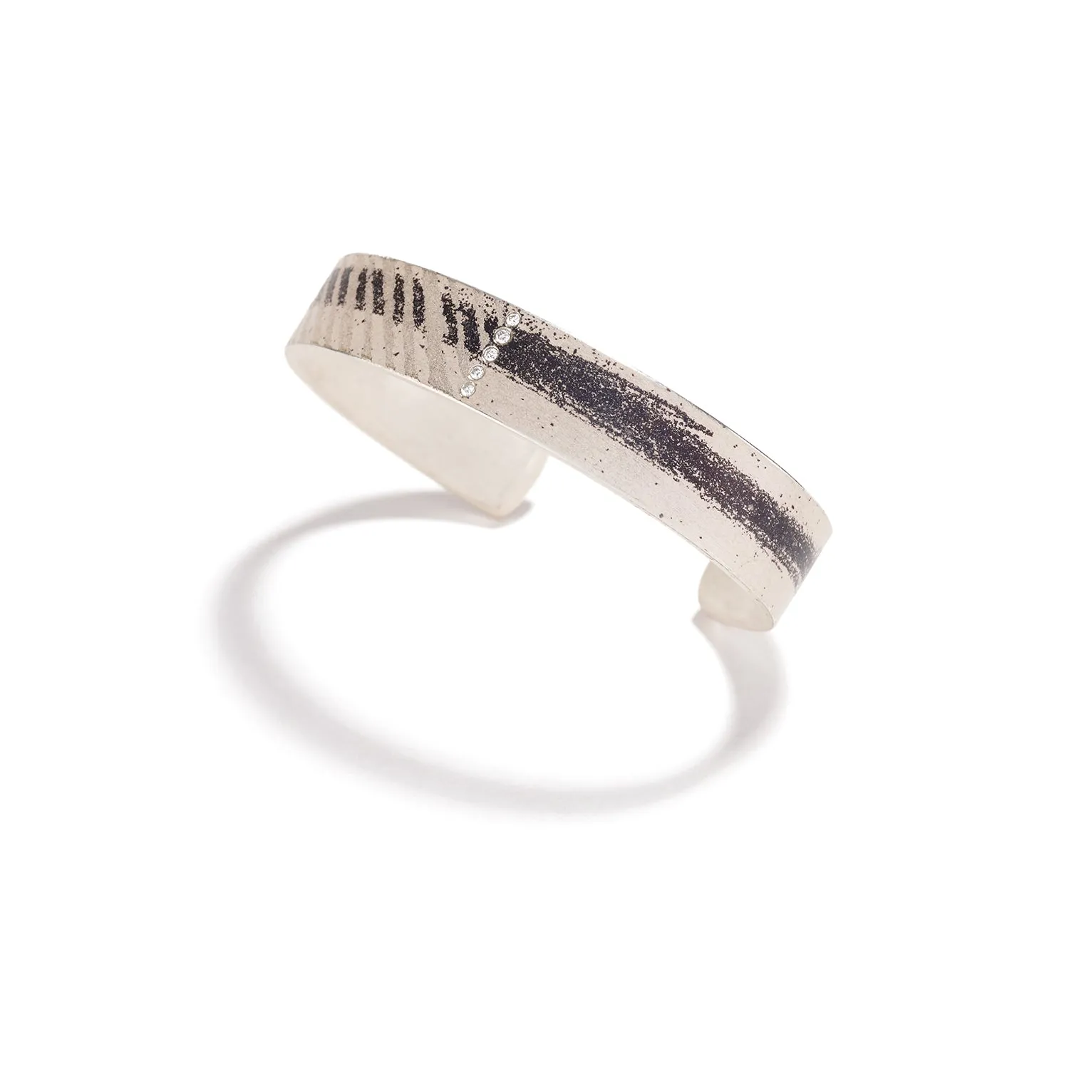 Palladium Sketch Cuff with 5 Diamonds